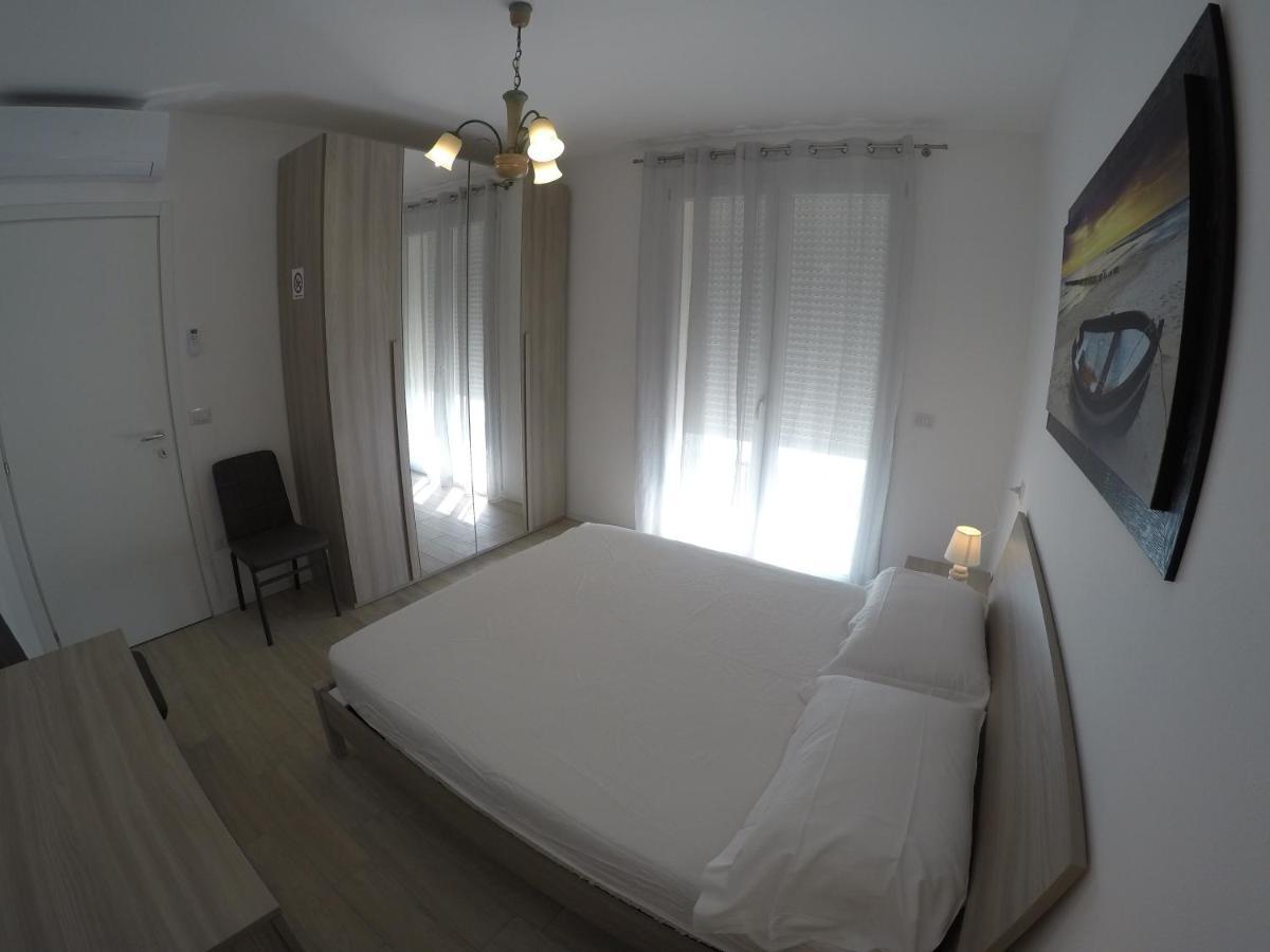 Residence Caorle Trilocale Con Piscina Esterno foto